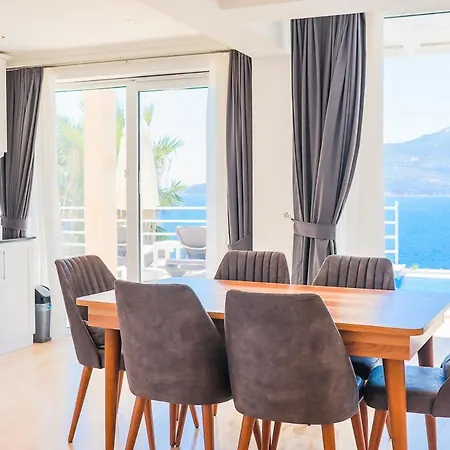 빌라 Sleeps 6 With Pool Air Con And Wifi